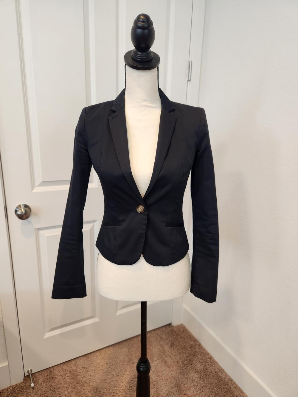 H&M Black Single-Button Tailored Blazer